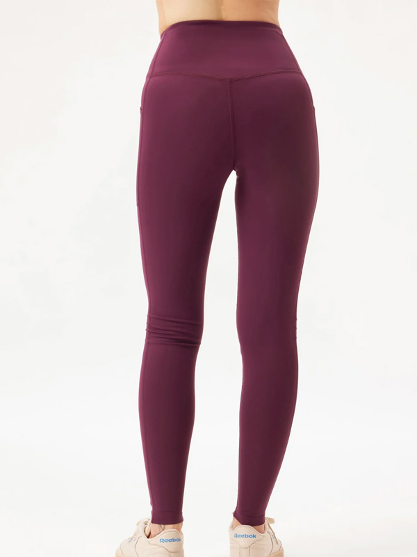POCKET - Plus Size Trainingstights fra Girlfriend Collective
