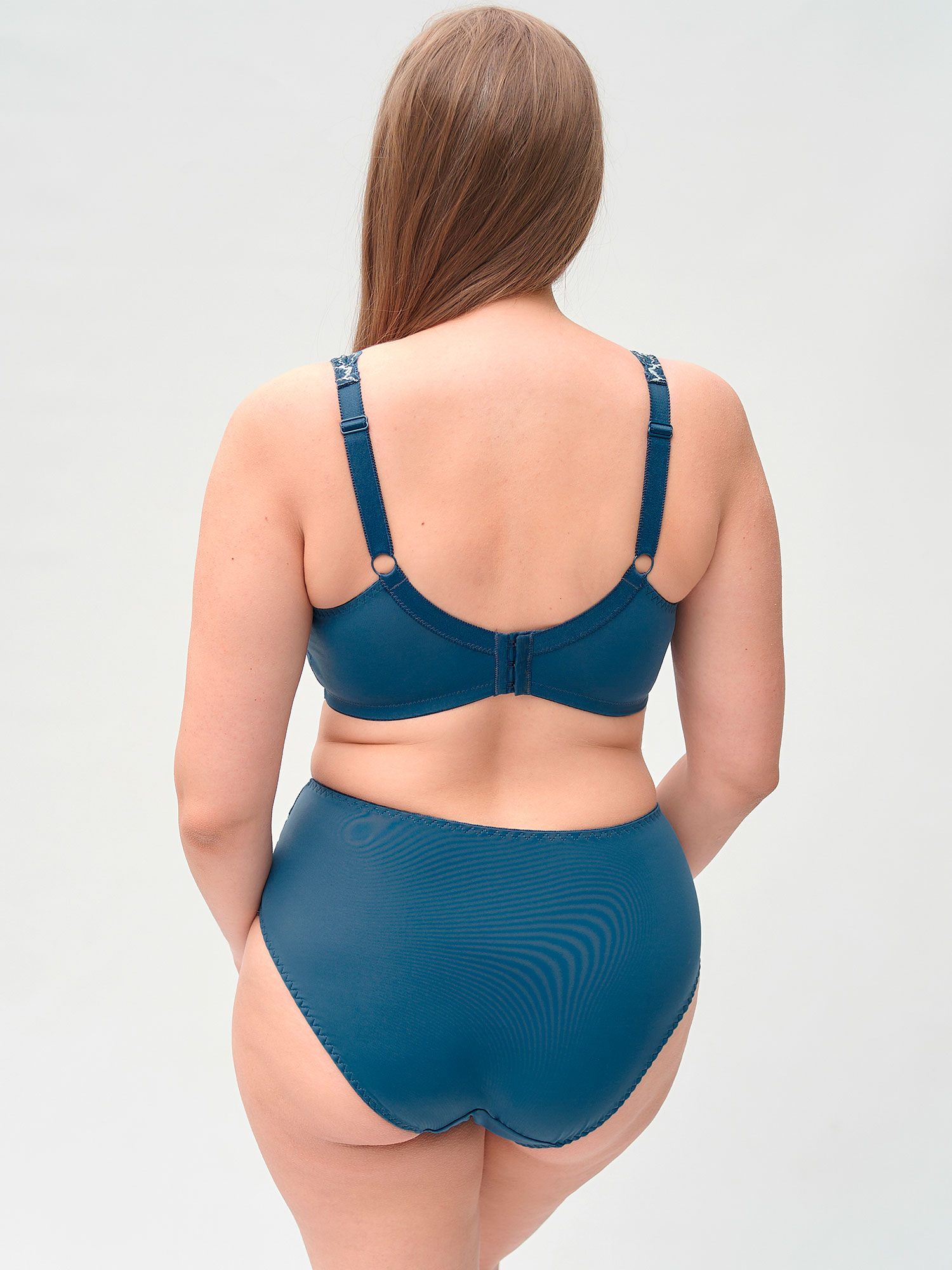 BEATE WIRELESS - Plus Size Bh zonder beugel fra Plaisir