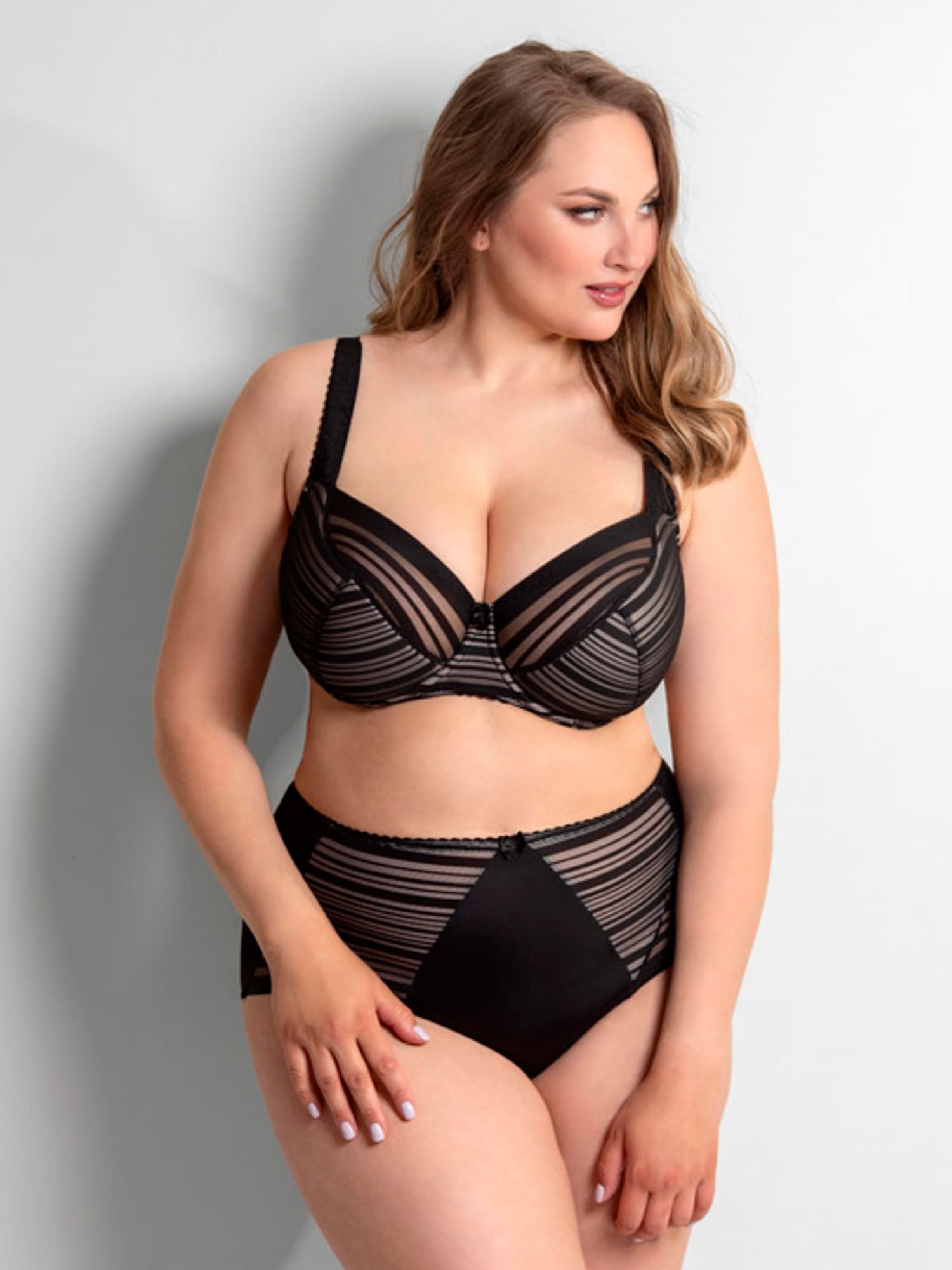ZOE PUSH UP - Plus Size Bh met beugel fra Plaisir