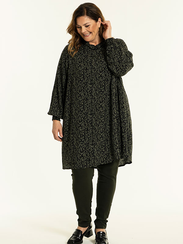 CLARA - Plus Size Broek fra Gozzip