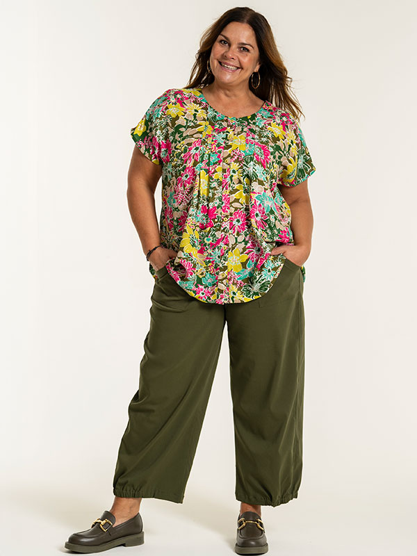 CLARA - Plus Size Broek fra Gozzip