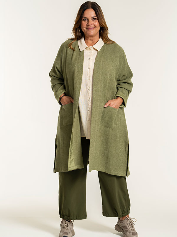 CLARA - Plus Size Broek fra Gozzip