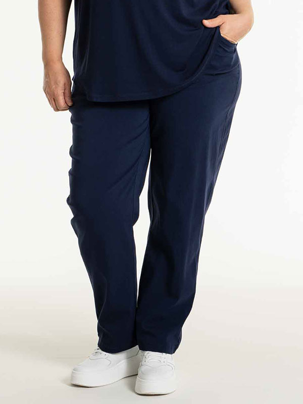 CLARA - Plus Size Broek fra Gozzip
