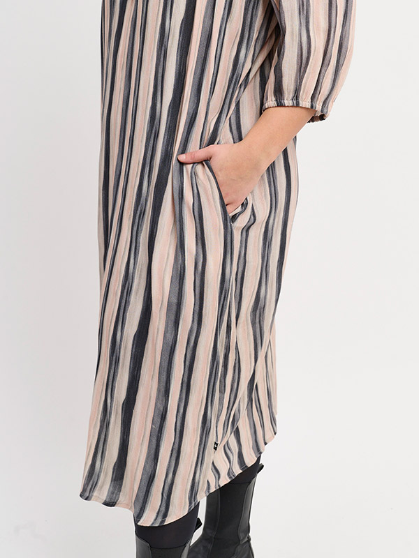 ADDIDDE - Plus Size Jurk fra Adia