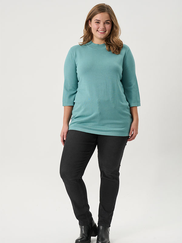 ADEILEEN - Plus Size Sweater fra Adia