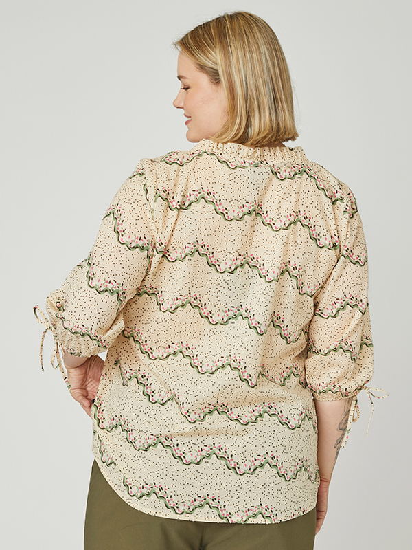 ADFINOLA - Plus Size Blouse fra Adia