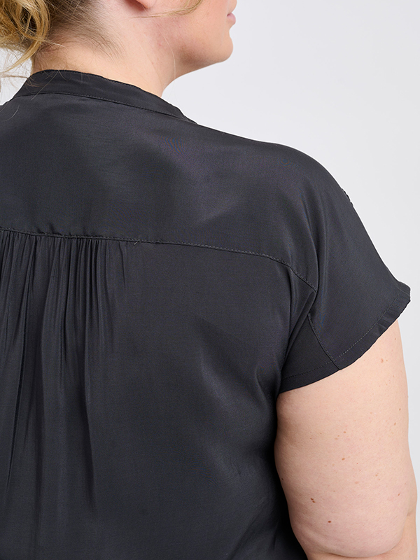 ADFLORIA - Plus Size Blouse fra Adia