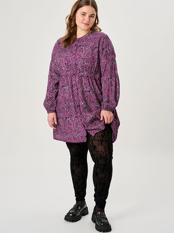 ADGERMAINE - Plus Size Legging fra Adia