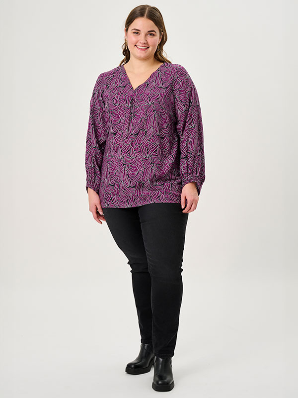 ADGOGO - Plus Size Blouse fra Adia