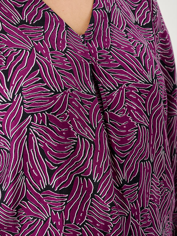 ADGOGO - Plus Size Blouse fra Adia