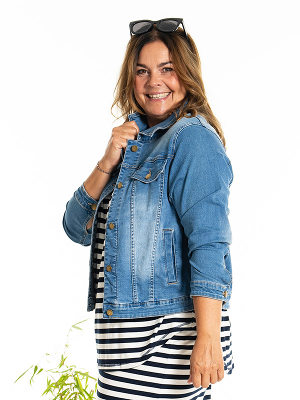 MAYA  - Plus Size Jas fra Gozzip