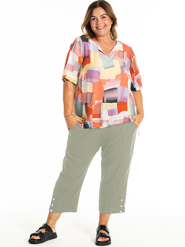 CLARA - Plus Size Broek fra Gozzip