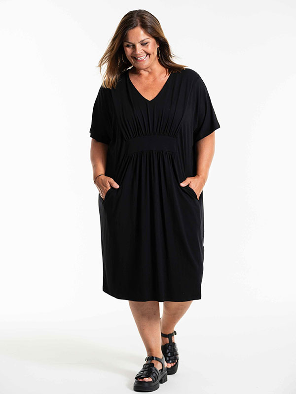 BELINA - Plus Size Jurk fra Gozzip