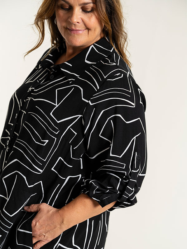 ARNA - Plus Size Tunic fra Gozzip