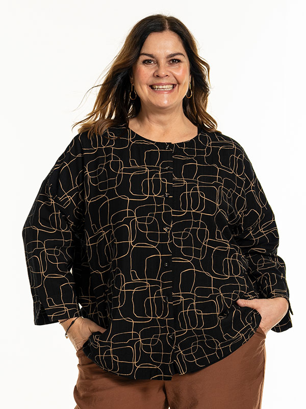ANNBRIT - Plus Size Overhemd fra Gozzip