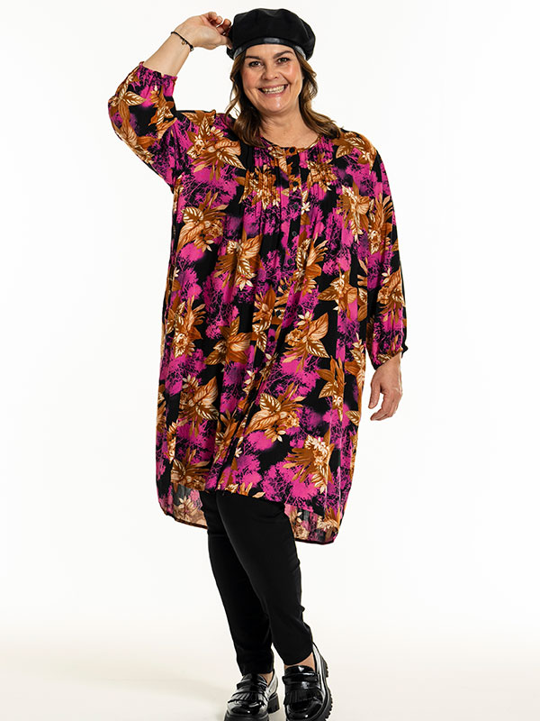 JOHANNE - Plus Size Tunic fra Gozzip