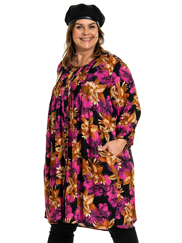 JOHANNE - Plus Size Tunic fra Gozzip