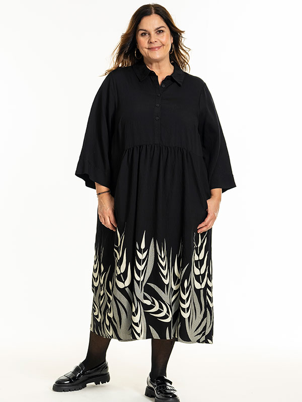 ANN-LOUISE - Plus Size Jurk fra Gozzip
