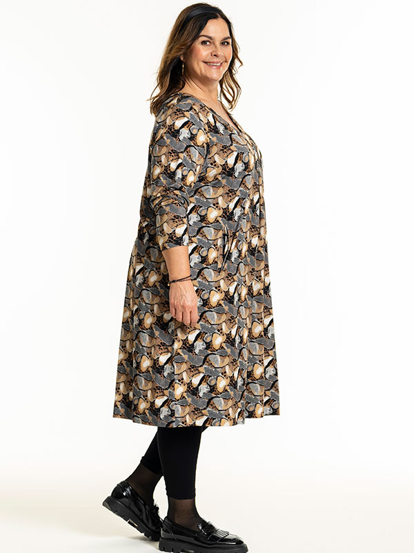 GINA - Plus Size Jurk fra Gozzip