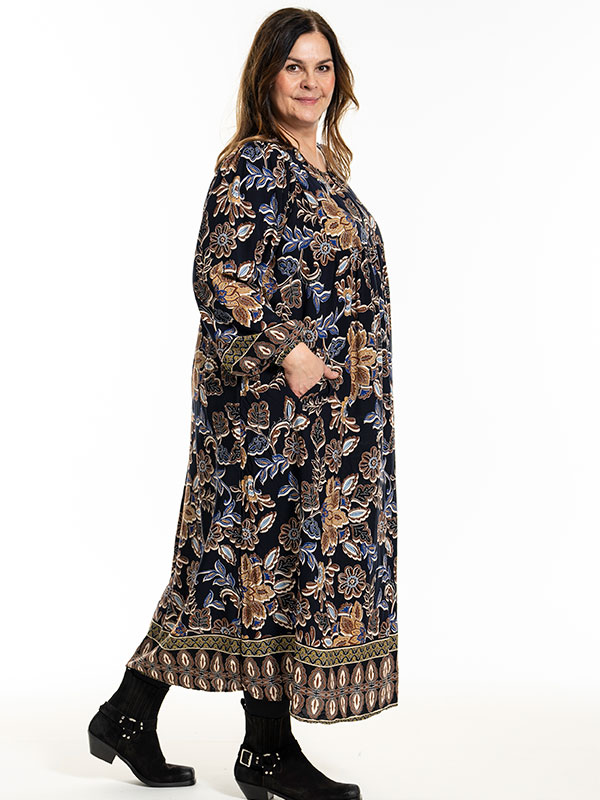 BETINE - Plus Size Jurk fra Gozzip