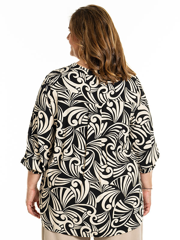GHITA - Plus Size Blouse fra Gozzip