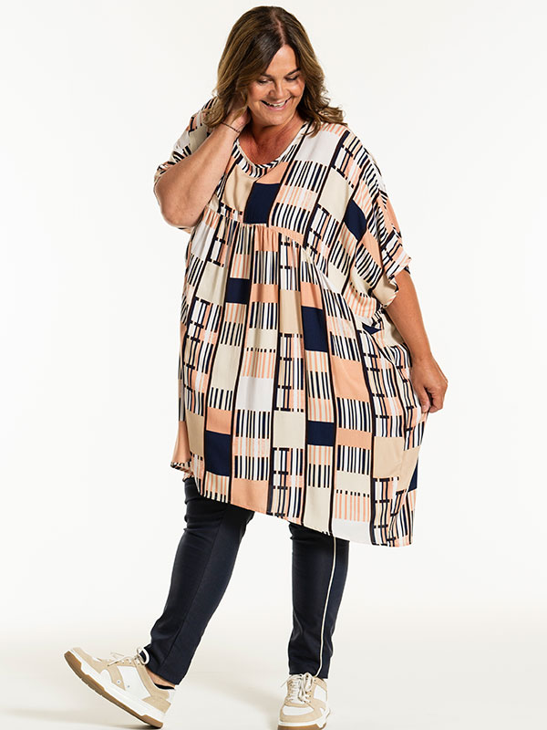 SOFIE - Plus Size Tunic fra Gozzip
