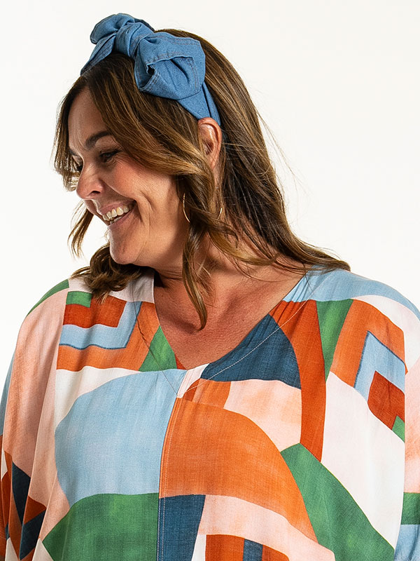 JUSTINA - Plus Size Jurk fra Gozzip