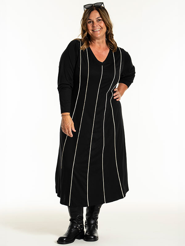 JO - Plus Size Jurk fra Gozzip