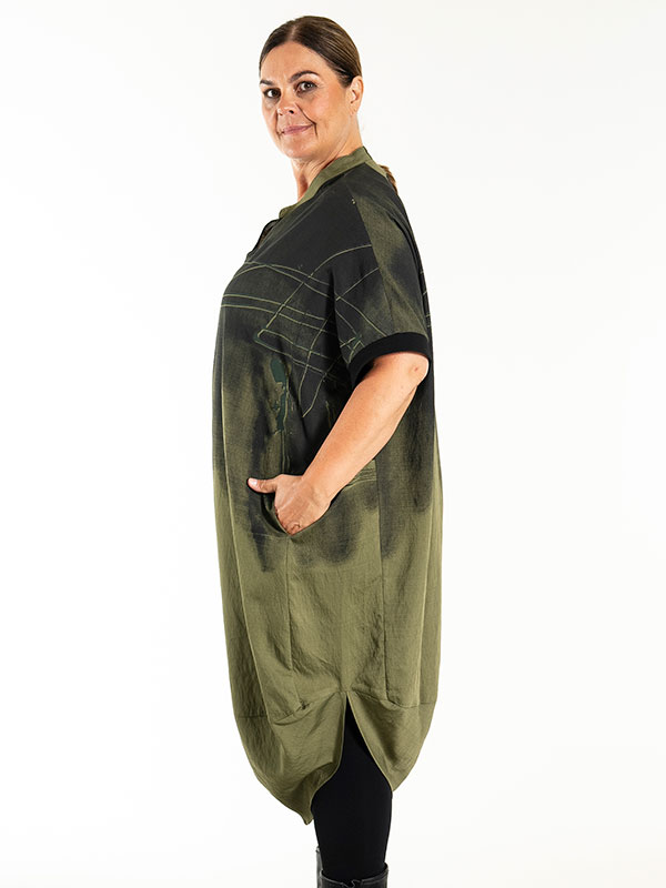 KARA - Plus Size Jurk fra Gozzip Black