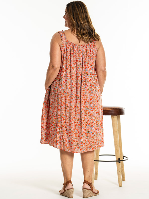 KARLINA - Plus Size Jurk fra Gozzip