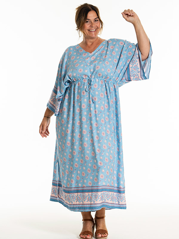 JAMILA - Plus Size Jurk fra Gozzip