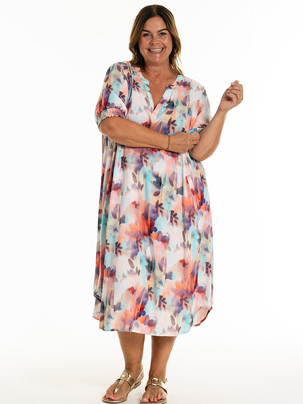 DINNIE - Plus Size Jurk fra Gozzip