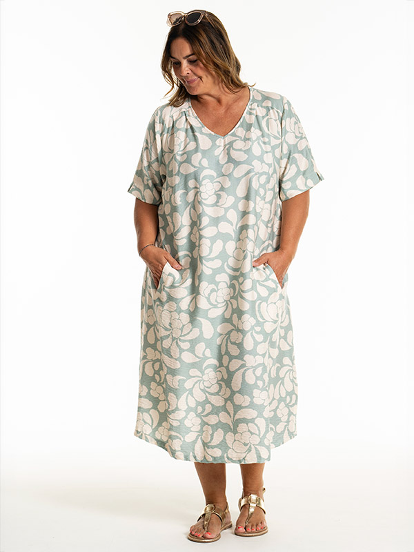 KHANDRA - Plus Size Jurk fra Gozzip
