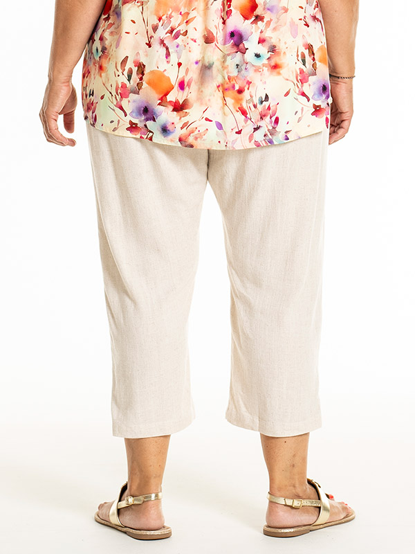 KIANNA - Plus Size Broek fra Gozzip