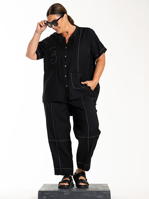 LOLLY - Plus Size Broek fra Gozzip Black
