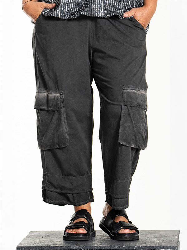 LEANETTE - Plus Size Broek fra Gozzip Black