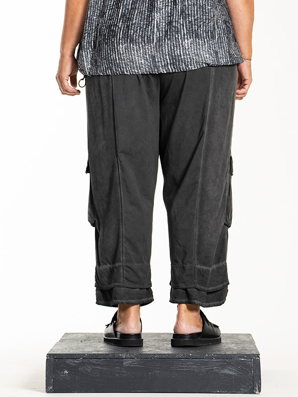 LEANETTE - Plus Size Broek fra Gozzip Black