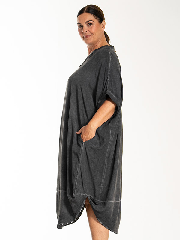 LOLO - Plus Size Jurk fra Gozzip Black