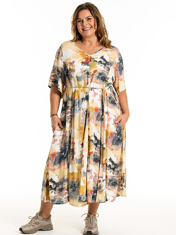 MAJA - Plus Size Jurk fra Gozzip