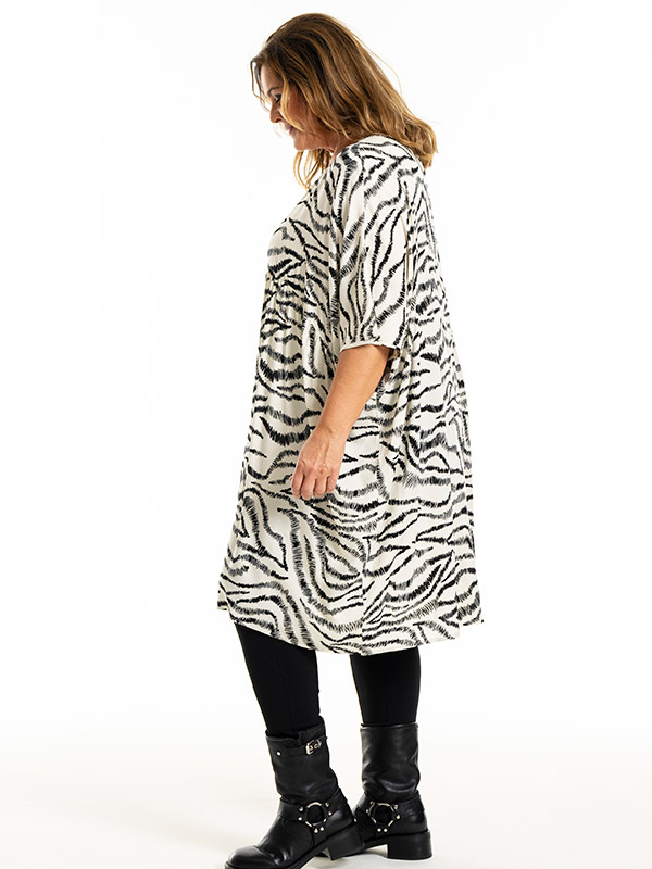 SOFIE - Plus Size Tunic fra Gozzip