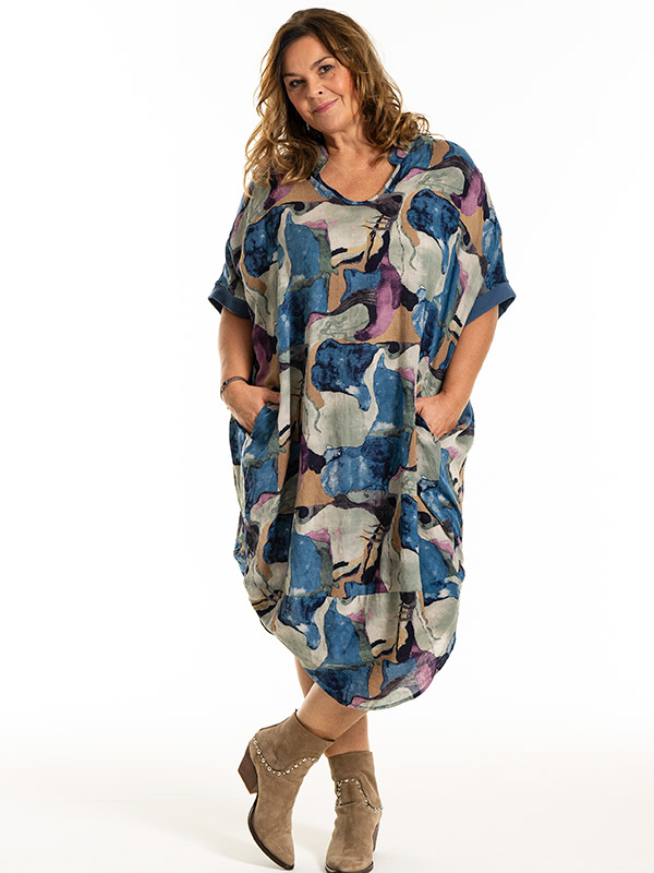 MUNA - Plus Size Jurk fra Gozzip