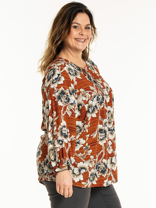 IBEN - Plus Size Blouse fra Gozzip