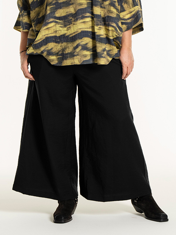RUBY - Plus Size Broek fra Gozzip