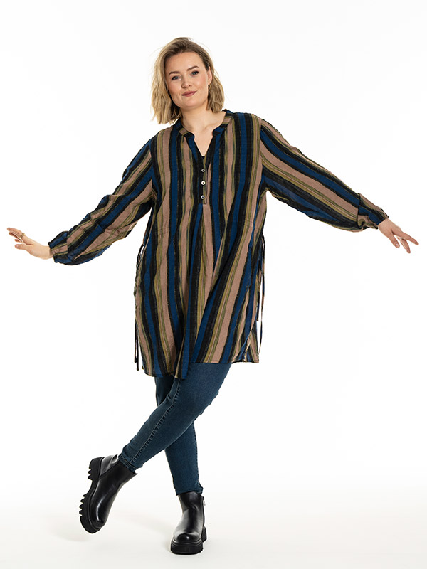 GNORA - Plus Size Tunic fra Gozzip