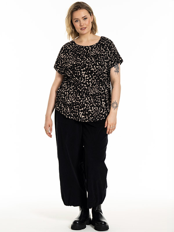 GGITTE - Plus Size T-shirt fra Gozzip