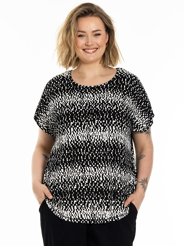 GITTE - Plus Size T-shirt fra Gozzip