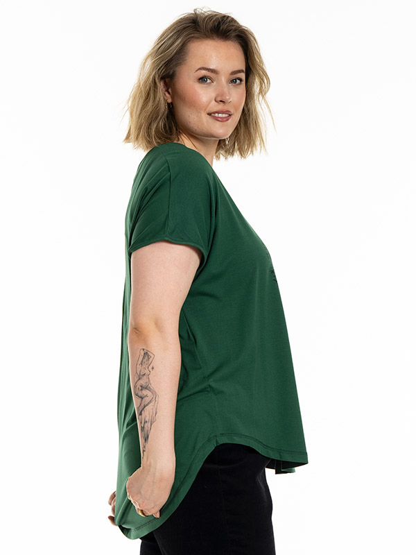 GITTE - Plus Size T-shirt fra Gozzip