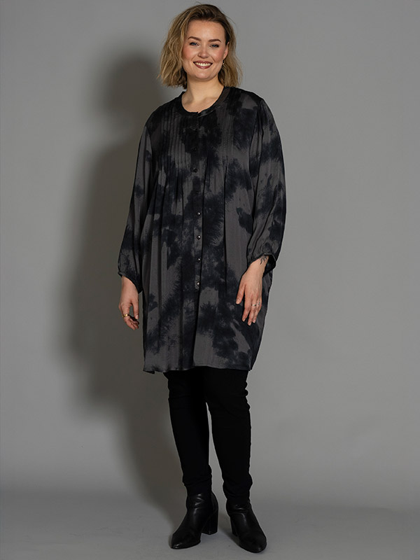 GJOHANNE - Plus Size Tunic fra Gozzip