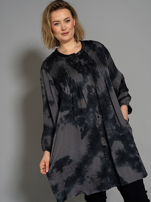 GJOHANNE - Plus Size Tunic fra Gozzip
