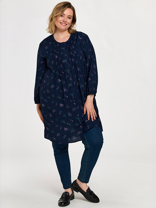 GJOHANNE - Plus Size Tunic fra Gozzip